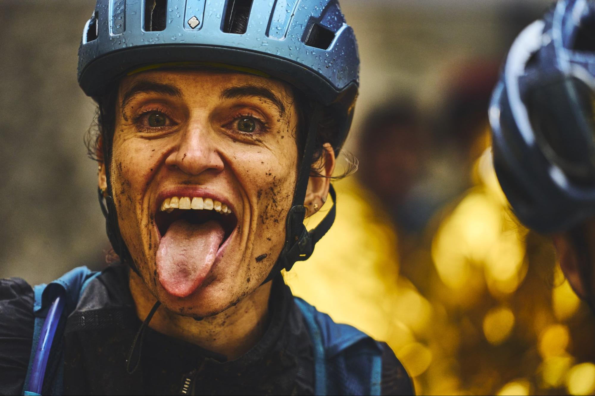 Ada Xinxó o “Ada non stop”: energía, ilusión y dos ruedas para cambiar de vida